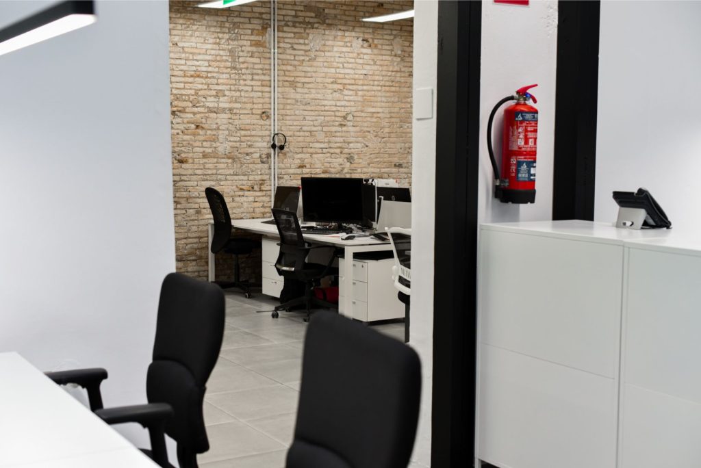 Zona de trabajo B del coworking en Valencia